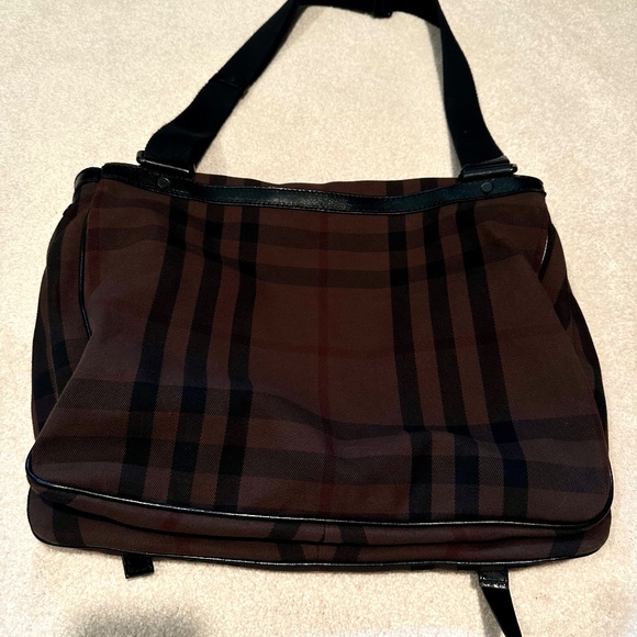 BURBERRY MESSENGER BAG - Picture 6 of 6